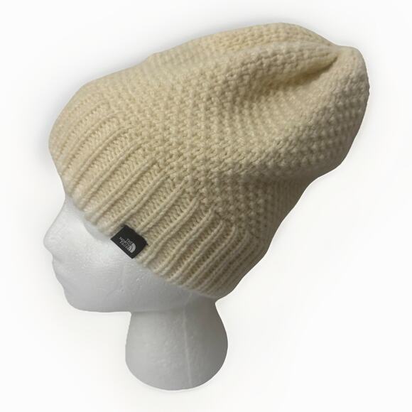 The North Face Accessories - The North Face Women's Cable Knit Purrl Stitch Beanie Cream Winter Ski Hat